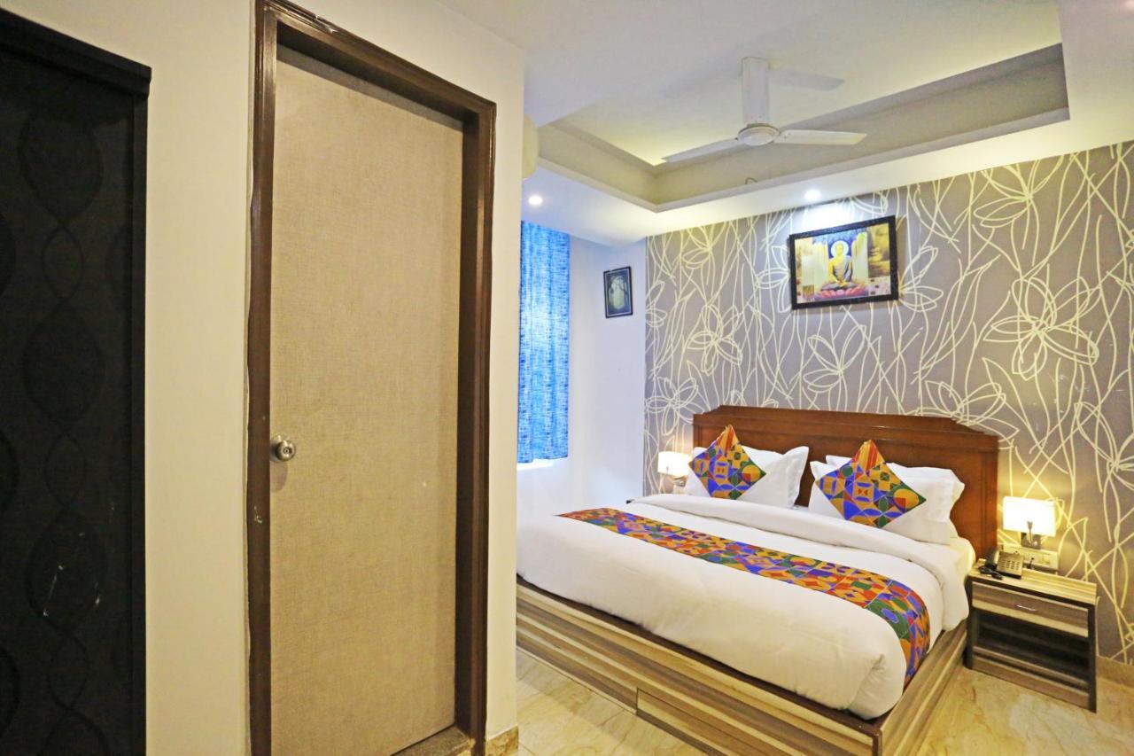 Hotel The Best Near Delhi Airport Нью-Дели Экстерьер фото